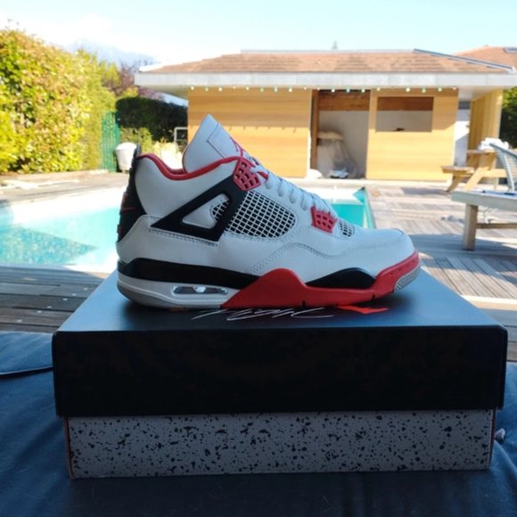 Jordan 4 fire red main image 4